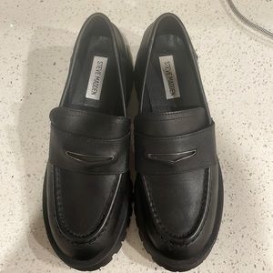 NWOT steve madden loafers